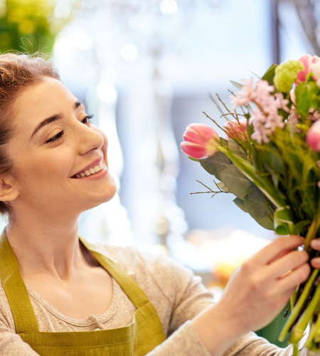 Faya Bloom online flower & gift deliery in Amman